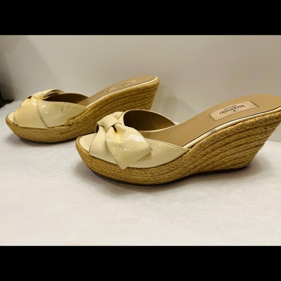 Valentino Wedges. Size 39eu 9us - Picture 2 of 5